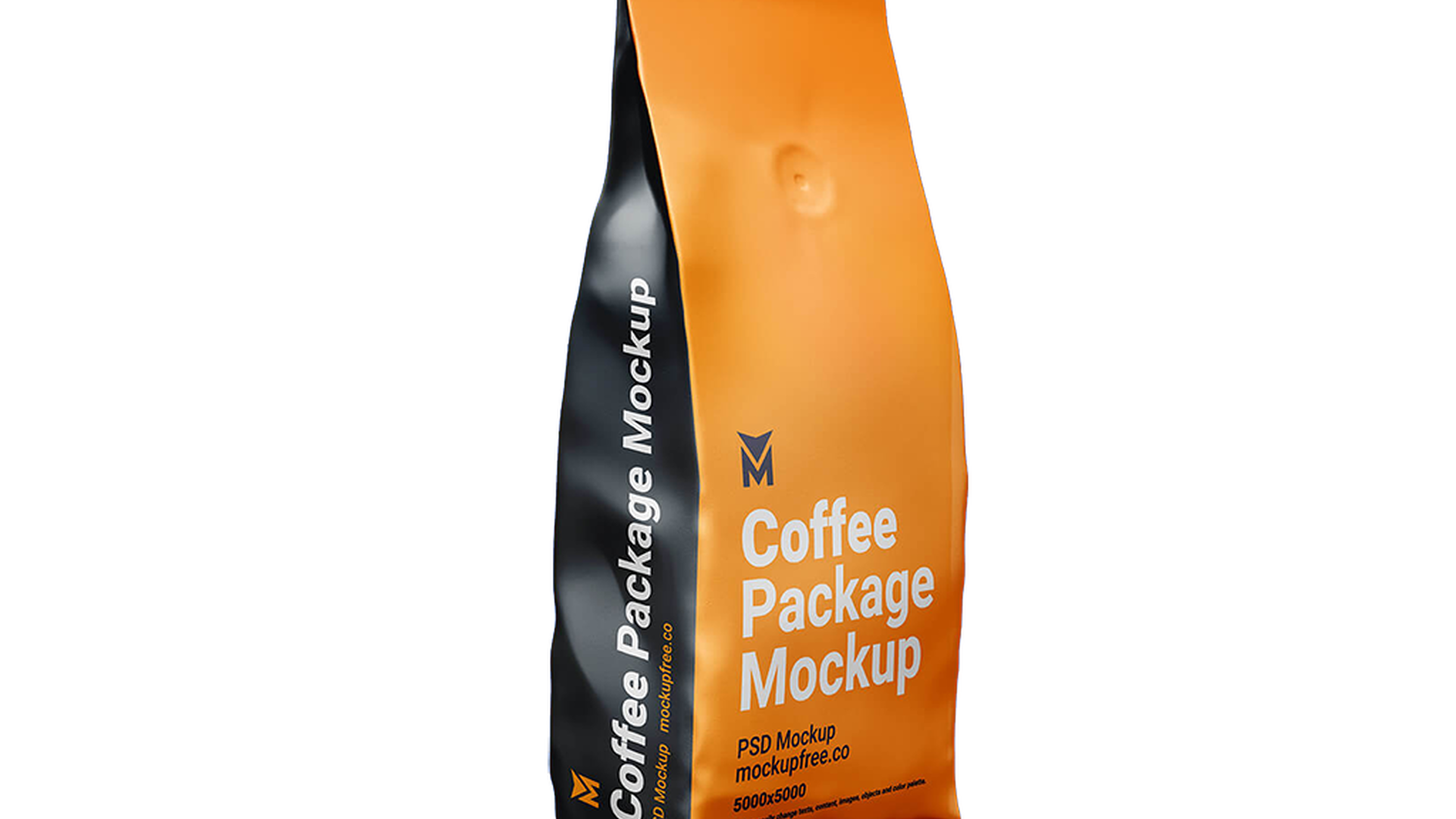 Kaffeebeutel im Standformat mit orange-schwarzem Design und Aufdruck „Coffee Package Mockup“.
